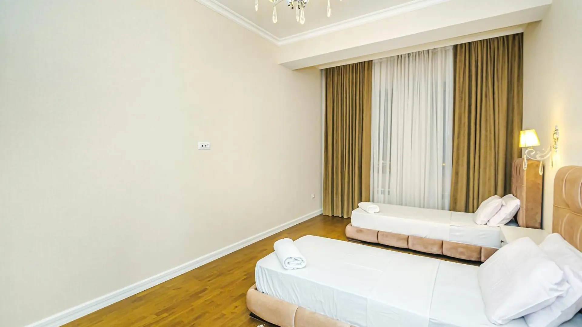 Luxury Apartment On Marioot Palace Baku 0*,