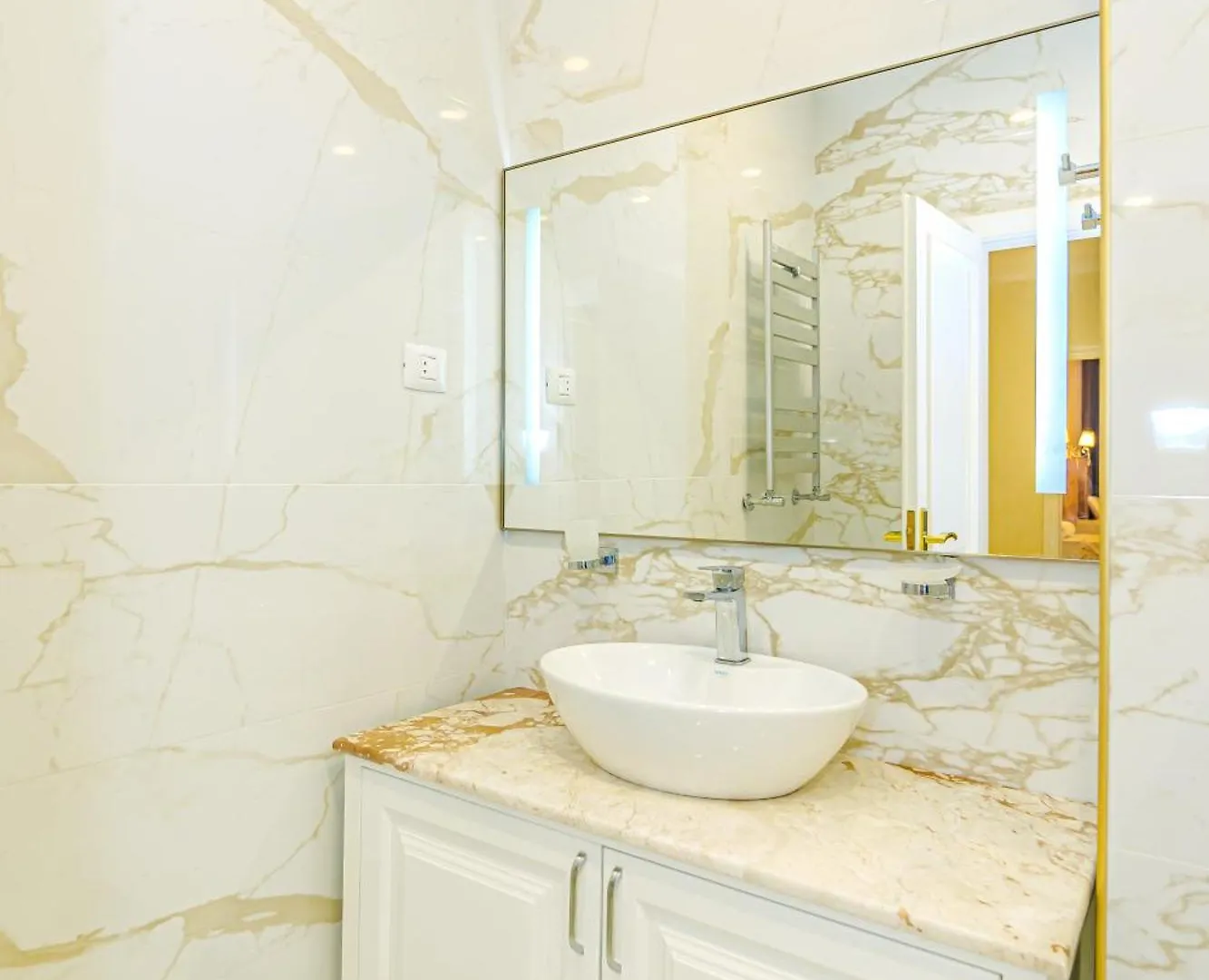 Luxury Apartment On Marioot Palace Baku